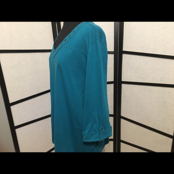 Coral Bay Woman Casual Top - Picture 4 of 5